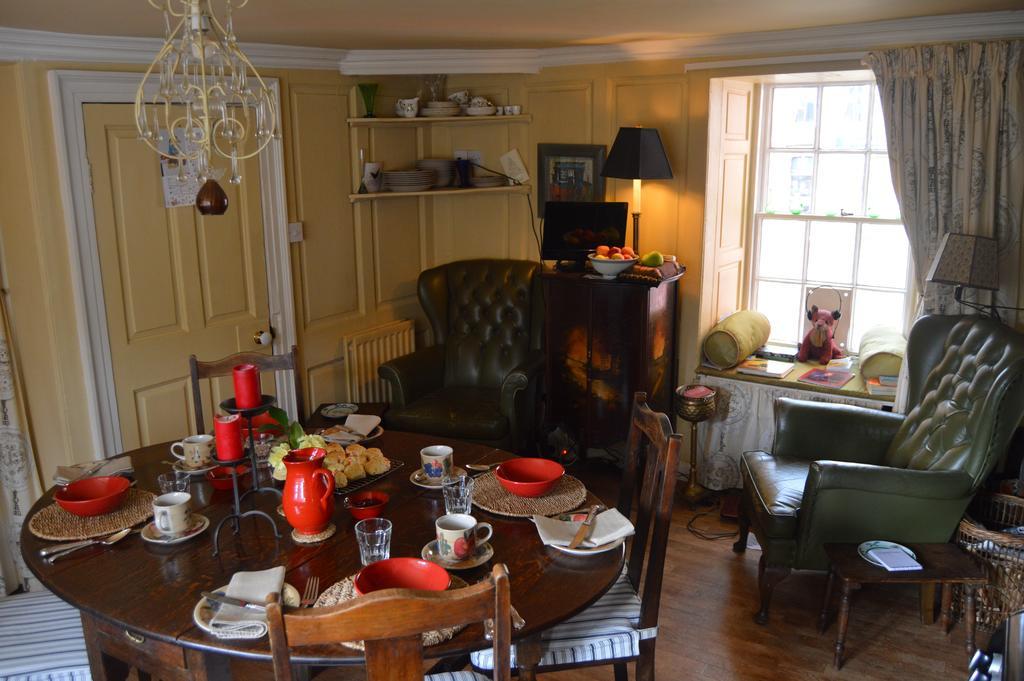 Lady Penelope'S B&B Duns Екстериор снимка