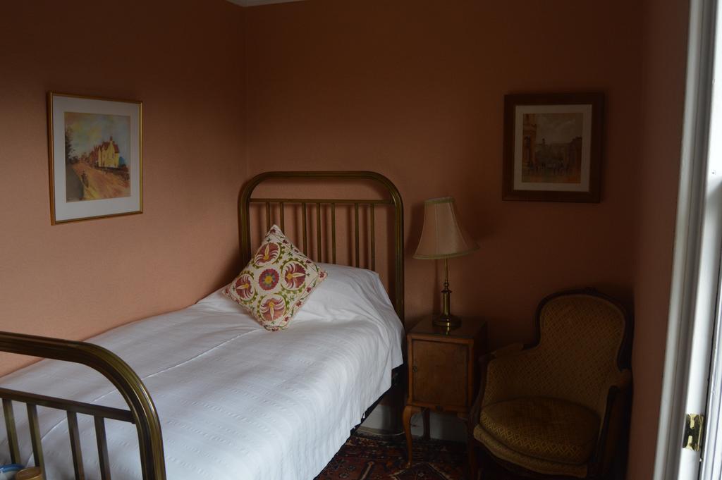 Lady Penelope'S B&B Duns Екстериор снимка